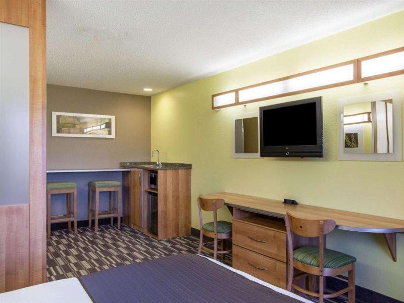 Microtel Inn & Suites By Wyndham Johnstown Exteriér fotografie